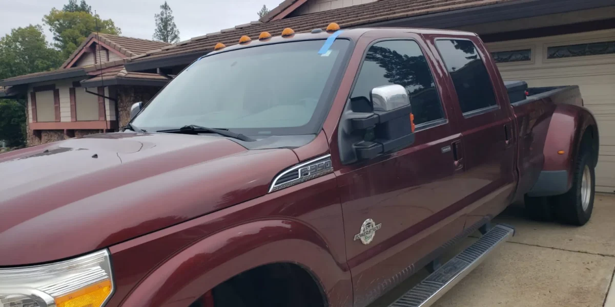 COMPREHENSIVE AUTO GLASS SOLUTIONS